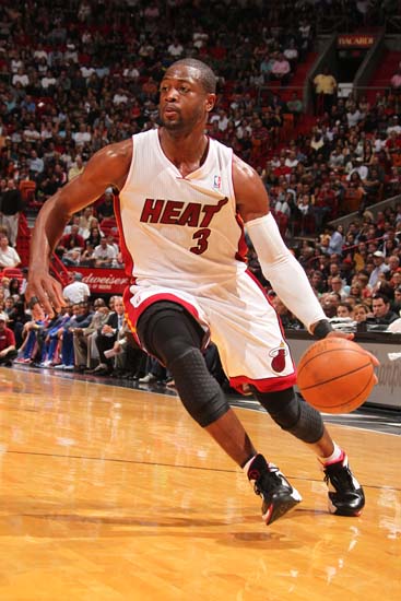 篮球体能训练最有效的组合（篮球体能训练最佳方案）