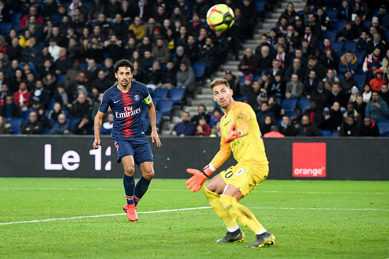 CBA揭幕战半场：布朗&塔克合砍25分，广厦51-41山西（CBA揭幕战半场：布朗塔克合得25分，广厦51-41暂领先山西）