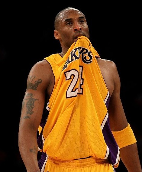 从2002年韩日世界杯开始喜欢上足球，当时政治老...（爱上足球始于2002韩日世界杯，那时政治老...）