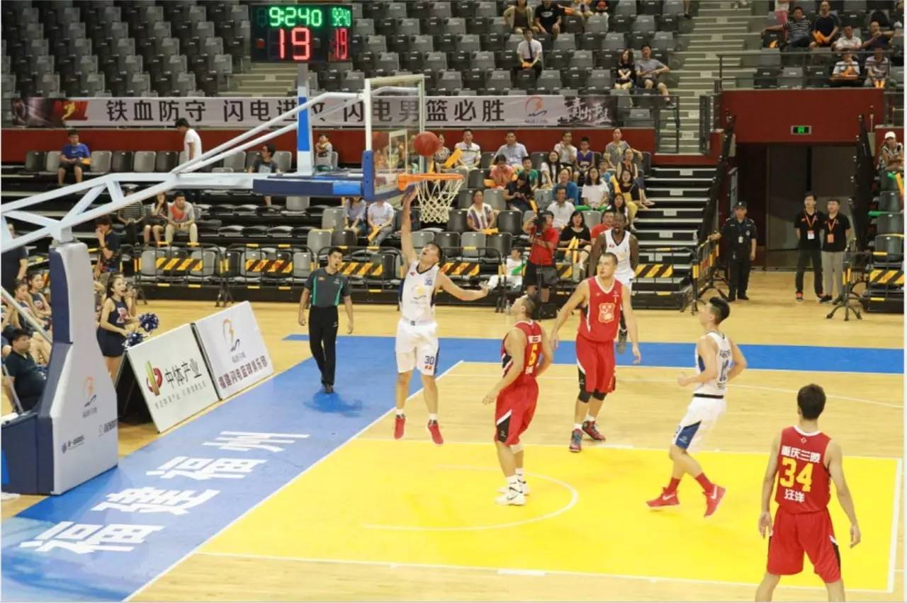 德天空：拜仁将里德视为莱默尔的替补，估价2500-3500万欧（德国天空体育：拜仁将里德定位为莱默尔替补，估值约2500万-3500万欧元）