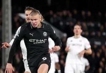 外线有谱！贾昊三分9中5拿到15分 正负值+17（贾昊外线火热：三分9投5中拿下15分，正负值+17）