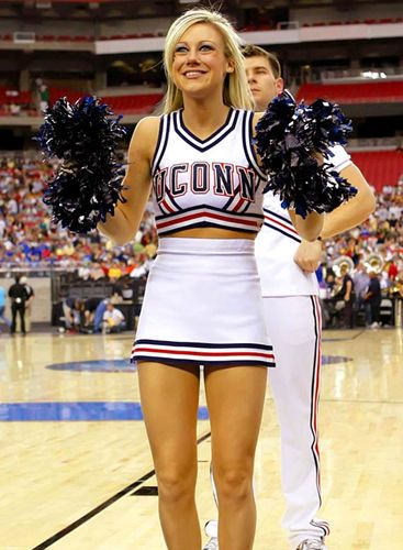 追梦谈和鹈鹕球迷吵架：你不能一直叫我一个女人的名字（追梦谈与鹈鹕球迷争执：别一直用女性名字称呼我）