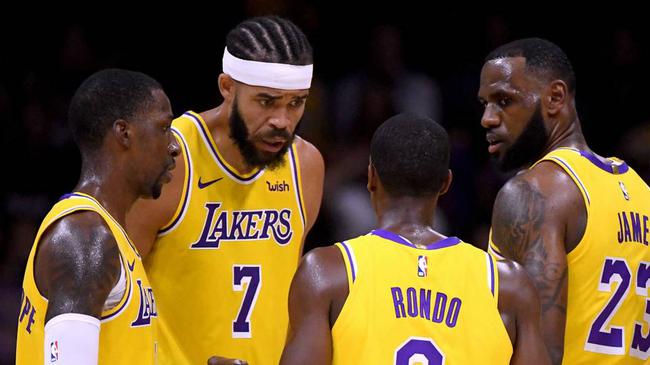 队记：杨瀚森身体不适缺席球队训练，今日也将缺阵混音队比赛（随队记者：杨瀚森因身体不适缺席训练，今日对阵混音队将无法出战）