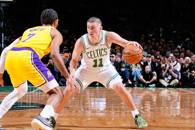 首开记录，欧纳希是本世纪首位西甲对皇马进球的摩洛哥球员（欧纳希先拔头筹，成本世纪西甲首位攻破皇马城池的摩洛哥球员）