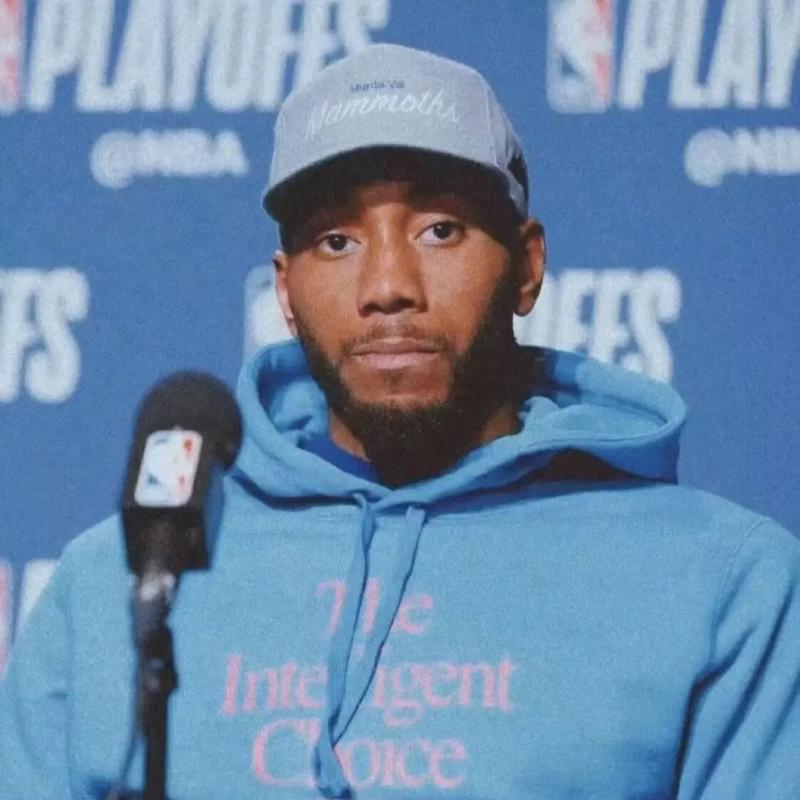 科尔：不清楚巴特勒的具体伤情，训练师告诉我他下半场不会上（科尔：尚不清楚巴特勒伤情细节，队医已告知其缺席下半场）