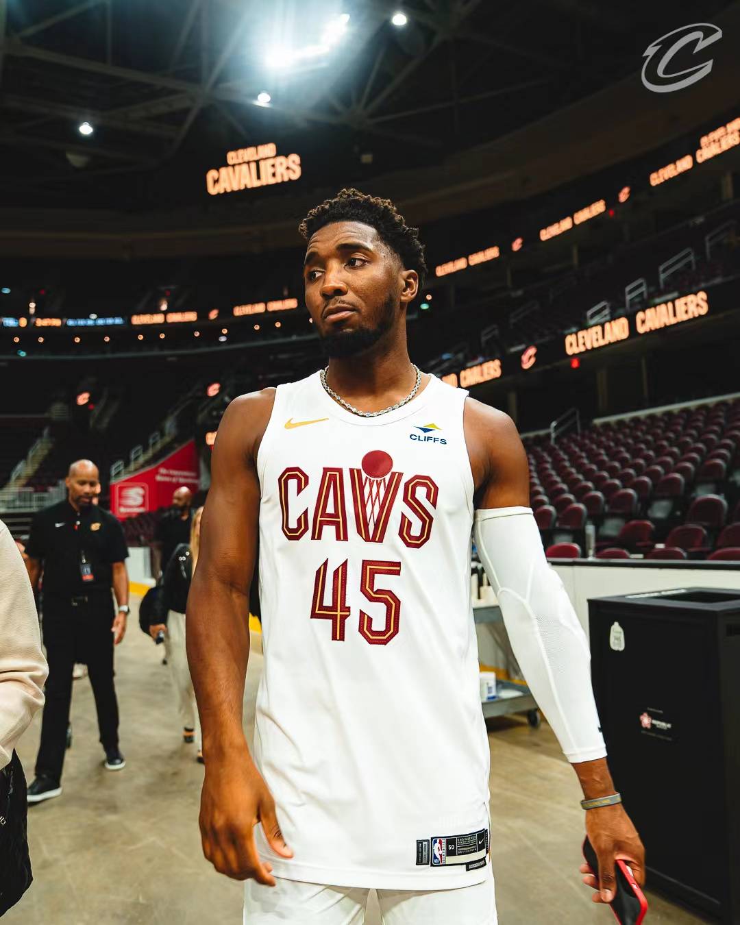 意甲战报：伊尔迪兹双响，孔塞桑屡失良机，尤文2-1卡利亚里（意甲焦点：伊尔迪兹梅开二度，孔塞桑挥霍良机，尤文2-1力克卡利亚里）