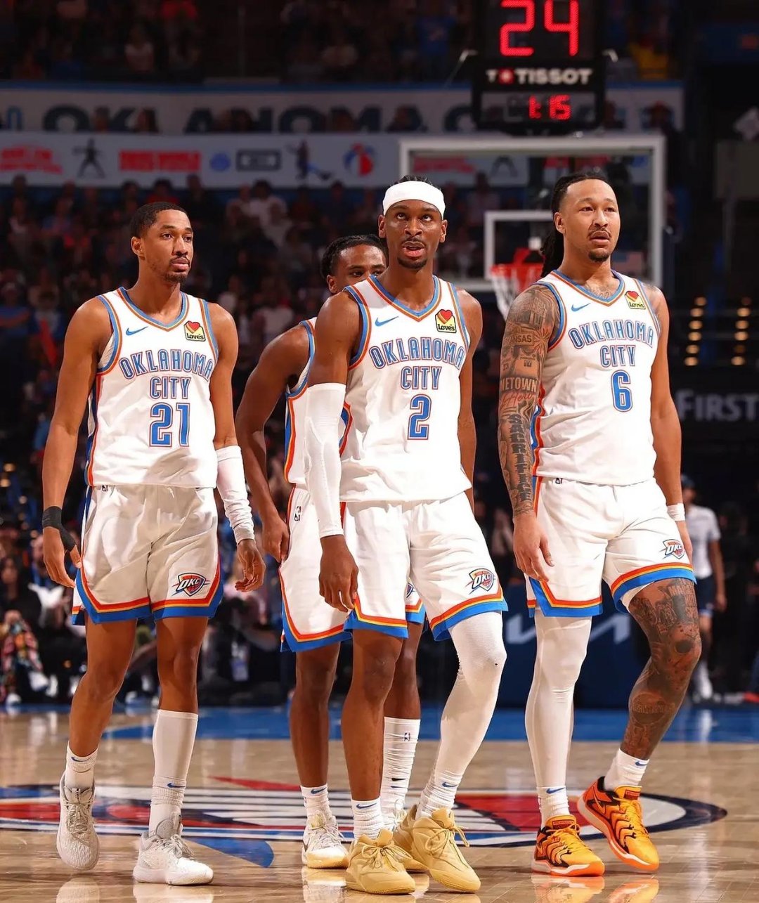 太阳报：贝克汉姆的大儿子布鲁克林在社媒上屏蔽了全家（英媒《太阳报》：贝克汉姆长子布鲁克林在社交平台拉黑全家）