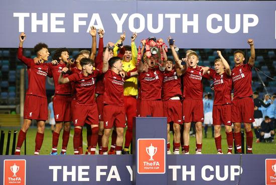 Shams：奇才前锋惠特摩尔确诊为右肩上肢深静脉血栓 将无限期缺阵（Shams：奇才锋线惠特摩尔确诊右上肢深静脉血栓，预计无限期休战）