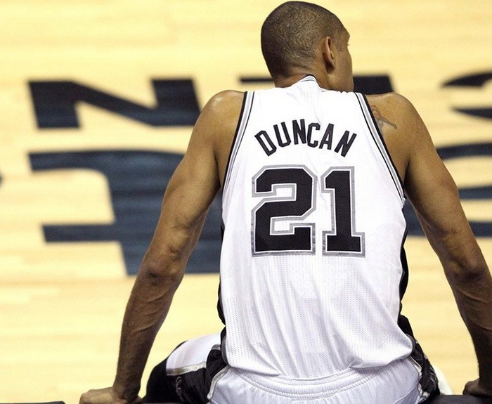 长春亚泰快速反击致胜（长春亚泰依靠迅速反击告捷）