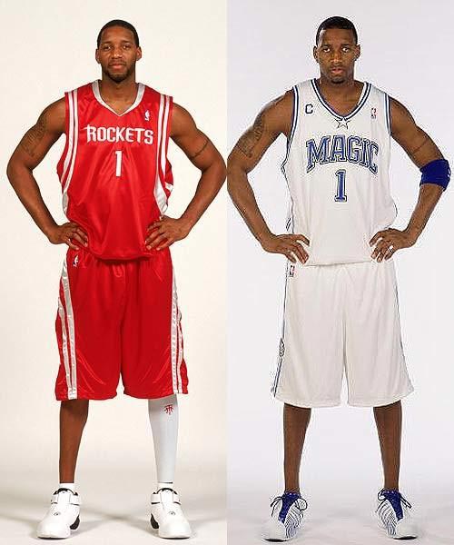 体育报：莱万5场进1球 巴萨管理认为应引进新中锋（体育报：莱万近5战仅1球 巴萨高层考虑引进新中锋）