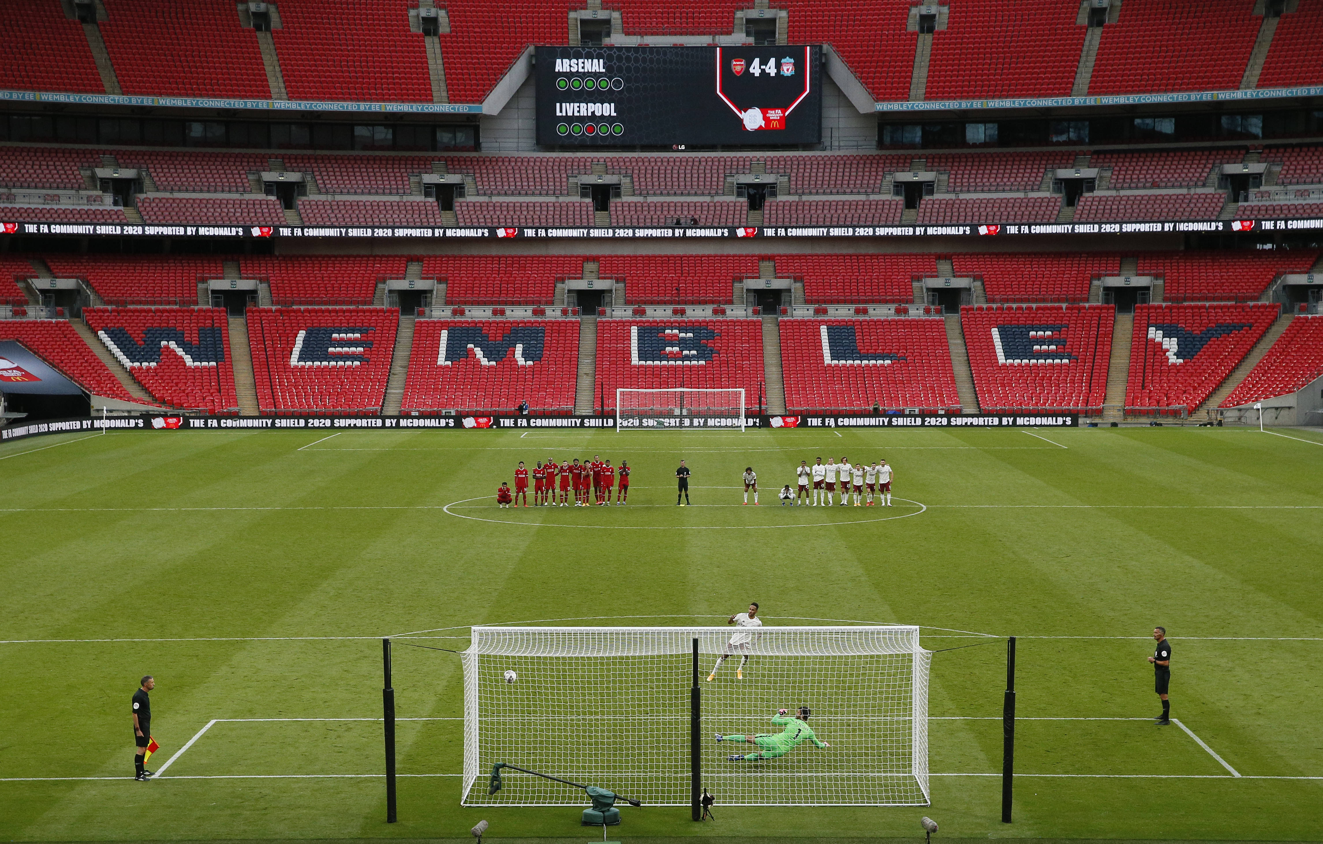 两双到手！周琦9中5拿到15分11板2断2帽 正负值+19（周琦9投5中砍下15分11篮板，外带2抢断2盖帽，正负值+19，两双轻松入账）