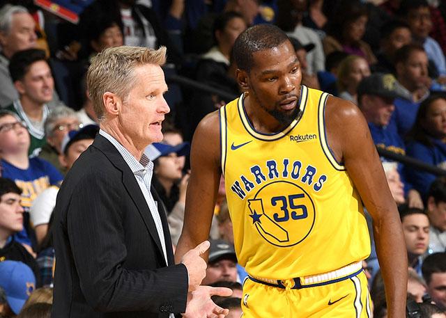 官方：明夏世界杯上下半场中段有强制补水时间，每次3分钟（FIFA官宣：明夏世界杯每半场中段设3分钟强制补水暂停）